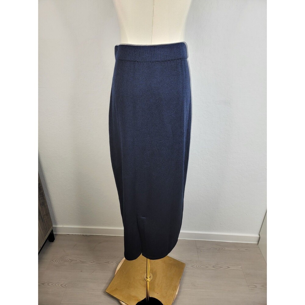 St. John Separates Navy Santana Knit Midi Skirt Size 8 Beautiful Made in USA - Picture 4 of 17